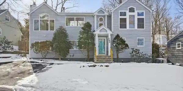 286 Carentan Rd