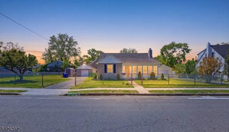 202 Arch St