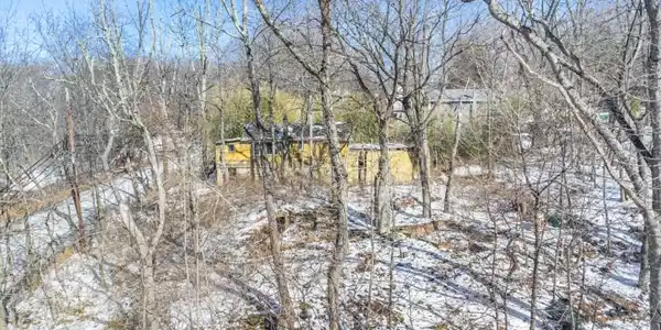 104 Espanong Rd