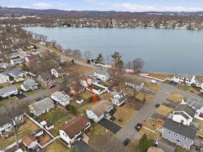 11 Deerfield Rd