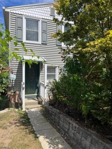 7 Wildrose Rd