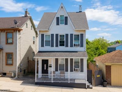 12 Heckman St