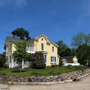 13 Green St