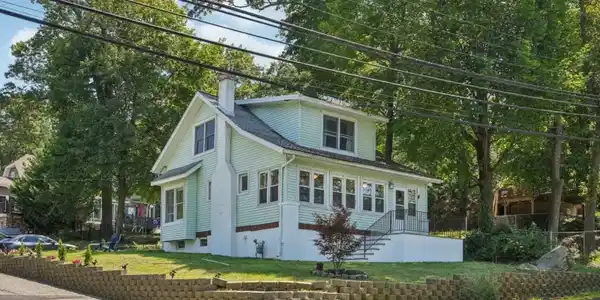 432 Howard Blvd