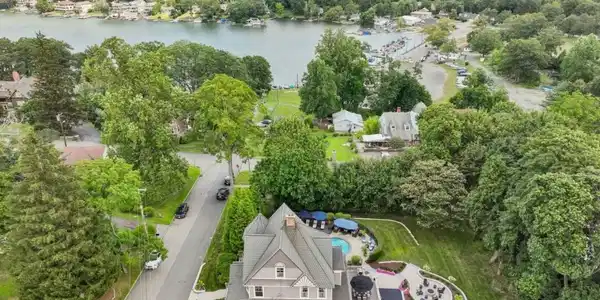 14 Hopatcong Ave