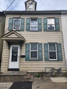 36 Fox St