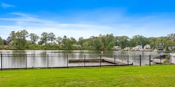 103 Mount Arlington Blvd