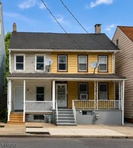 639 S Main St