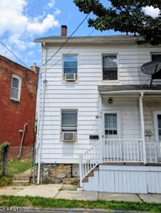 13 Lewis St