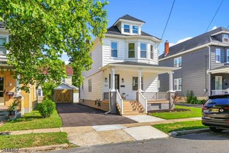 304 Irwin St