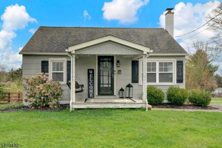 256 Hillcrest Dr