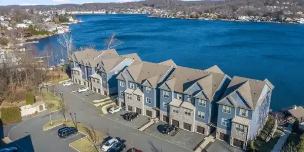 505 Mariners Pointe C505