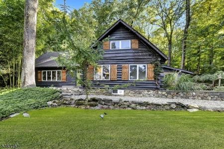 141 Hillside Rd