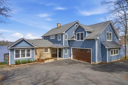 23 Edgemere Ave