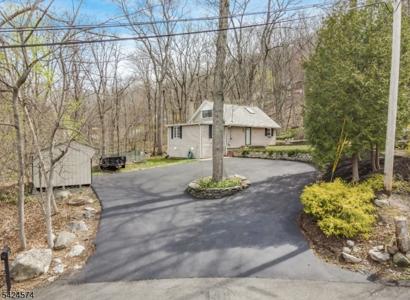 23 Old Woodland Trl