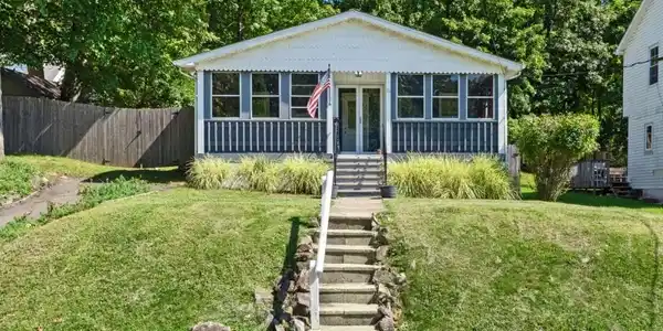 15 Hopatchung Rd