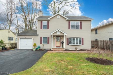 77 Eldora Rd