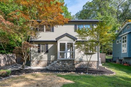 62 E Glen Rd