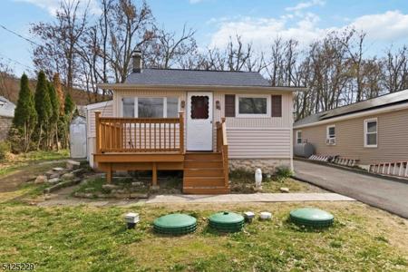 54 Wildwood Rd