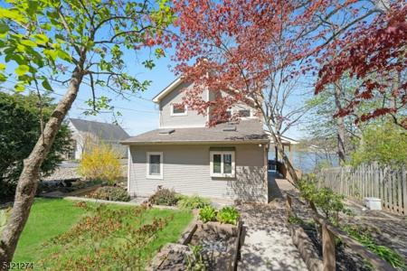 95 Wildwood Rd