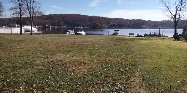 17 Shore Rd
