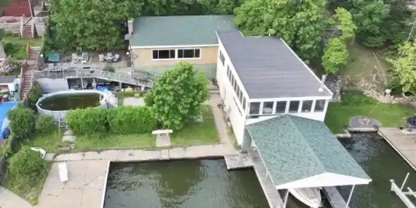31 Cove Rd