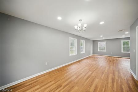 40 Upper Greenwood Rd