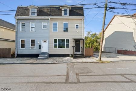 218 Washington St