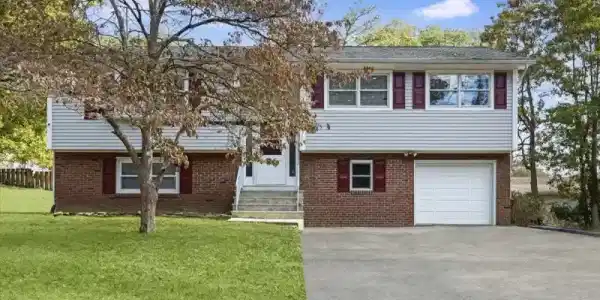 145 Schwarz Blvd