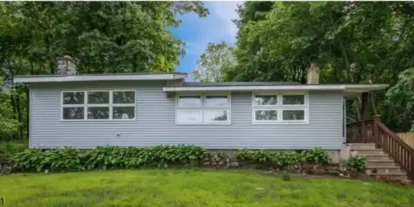 7 Hopper Ave
