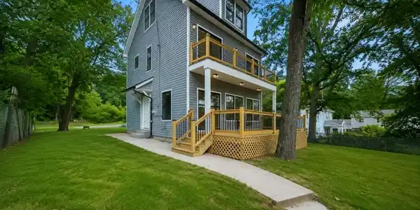 32 Alpine Dr