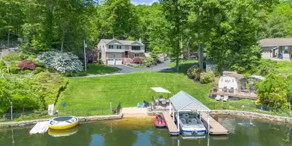 21 Skyline Dr