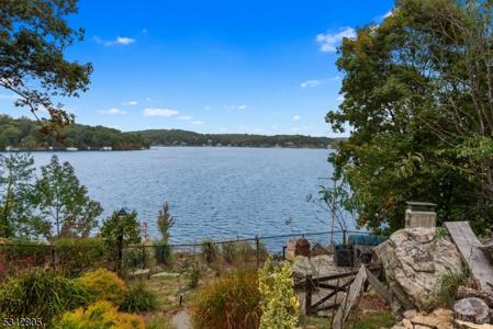 6 Bonaparte Rd