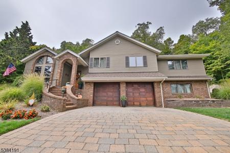 163 Breakneck Rd