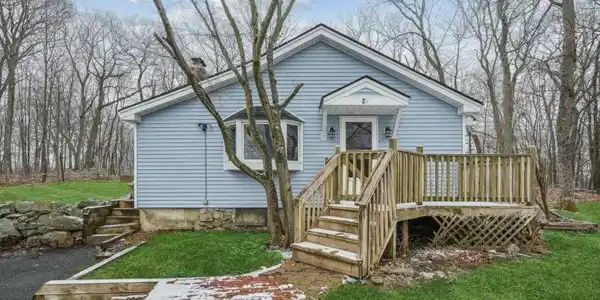 21 Alexandria Ave