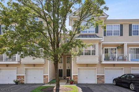 64 Lakeview Ct