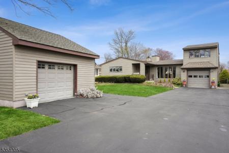 12 Benedict Dr