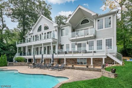 180 Pines Lake Dr East