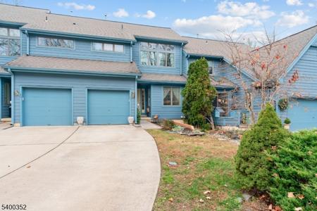 11 Sturbridge Ct