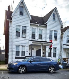 24 Davis St