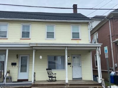 3 Davis St
