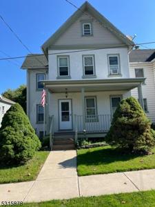 1045 Broad St