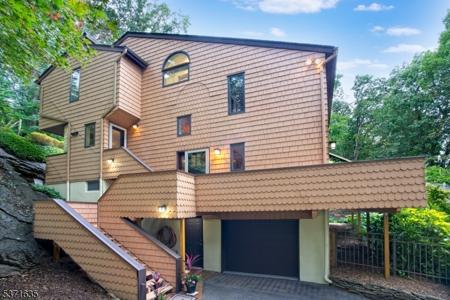 449 East Shore Trail