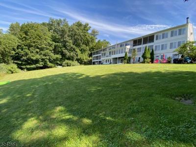 352 C LAKE SHORE SOUTH