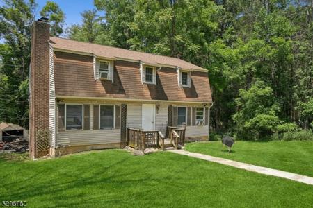 116 Armstrong Rd