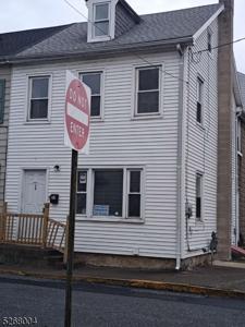 34 Fox St
