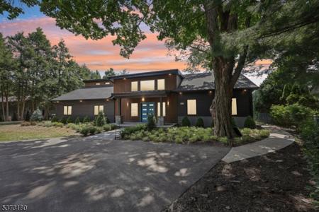 12 Rocky Point Rd