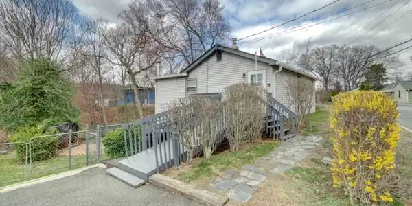 120 Shippenport Rd