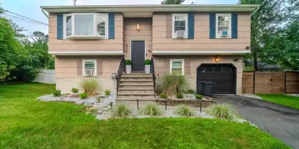 5 Delaware Ave