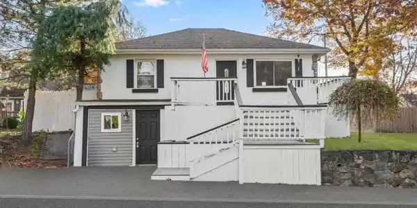 23 Terrence Ave